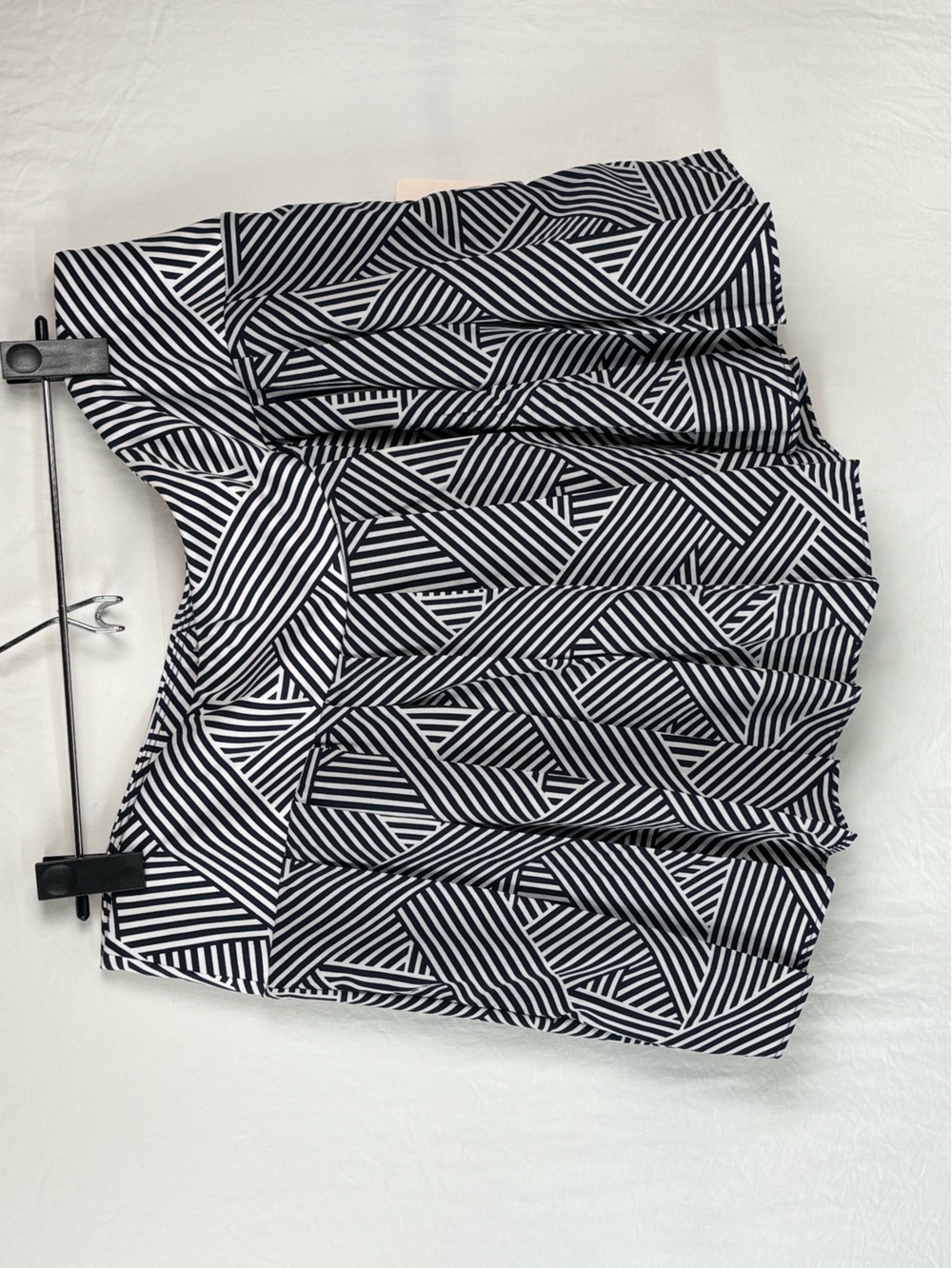 NWT Tommy Bahama XL women’s athletic skort Black & White Geometric Circle Skirt
